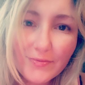 Meet your Posher, Cari