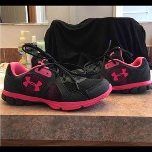 Under armour shoes 8.5