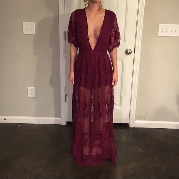 Honey Punch Dresses & Skirts - Maroon lace dress