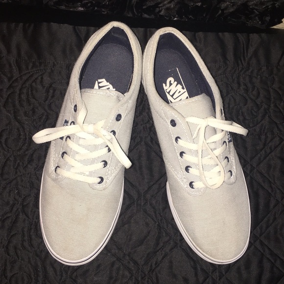 Vans Shoes - Vans- Nautical Navy Pinstripes in Slim Fit EUC👟