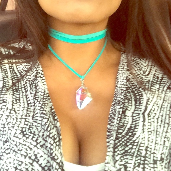 Turquoise leather choker with crystal