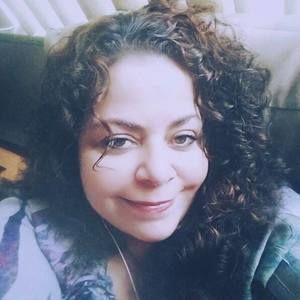 Meet your Posher, Flora