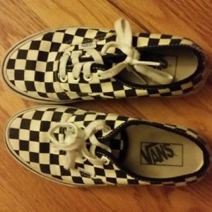 Checkered vans (FINAL PRICE DROP)