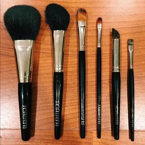 Miscellaneous Laura Mercier  makeup brushes
