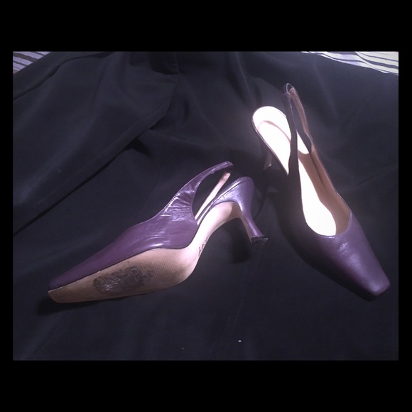 Ladies Karen Scott 7 1/2 purple shoes