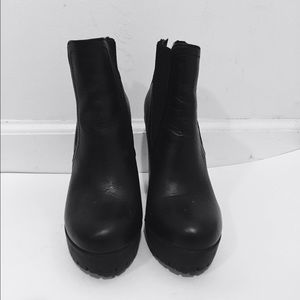 Steve Madden Shoes - Steve Madden platform booties Steve Madden Shoes - Steve Madden platform booties