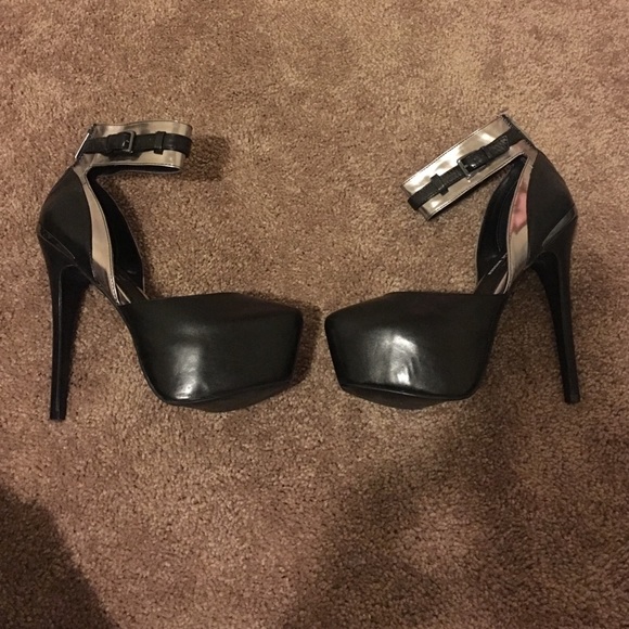 Steve Madden Keisha Cole shoes 8.5