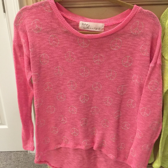 Set of 2 light knit  sweaters pink and yellow