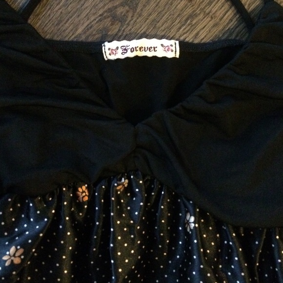 D R E S S - Picture 4 of 4