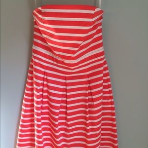 Strapless dress