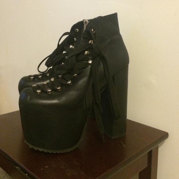 UNIF Hellbounds