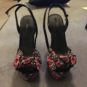 Forever 21 printed open toed wedges