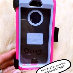 New Otterbox defender case for iPhone 5/5S/SE