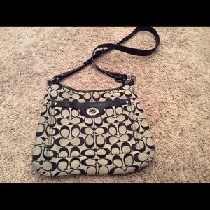 Coach Signature Crossbody purse