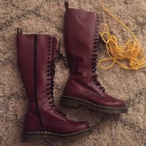 NEW!! Dr. Martens knee high boots size 6