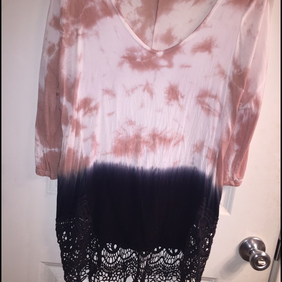 Gimmicks shirt.