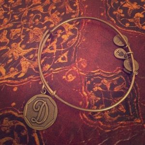 "D" charm bracelet