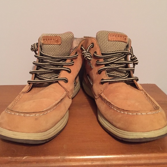 Excellent used condition Sperry boots!