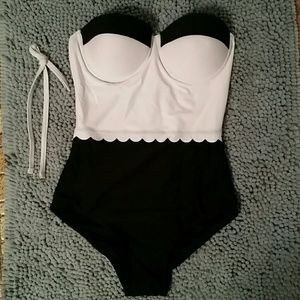Cupshe Classic Tone One Piece Swimsuit