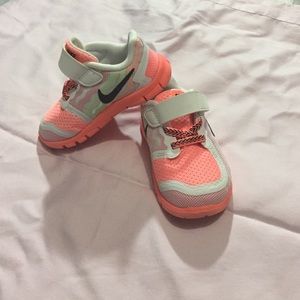 Nike toddler sneakers (6)