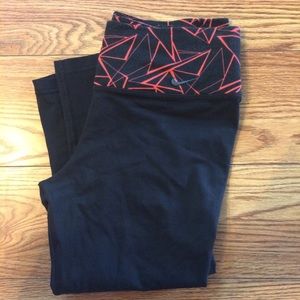 Nike yoga capris