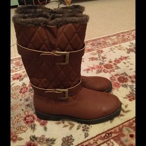Bass Gretchen Fur Lined/Waterproof Boots Size 9