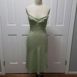 Express crepe ditsy print dress