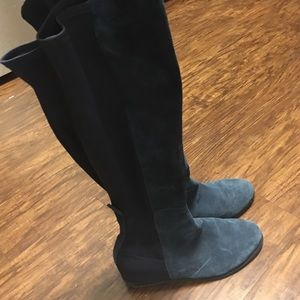 blue overknee boots