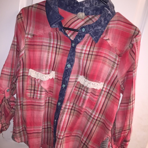 Gimmicks plaid.