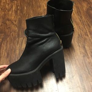 Authentic Stella McCartney black ankle boots