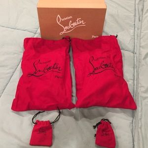 DEGRASPIKE 100KD CHRISITON LOUBOUTINS. SIZE 36.5