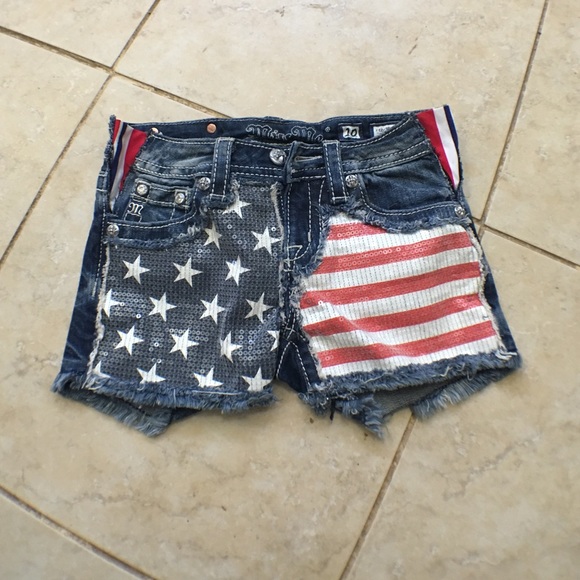 Girl's Miss Me Sparkly shorts