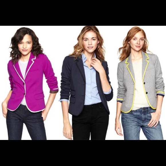 Price drop!! Adorable magenta boyfriend blazer