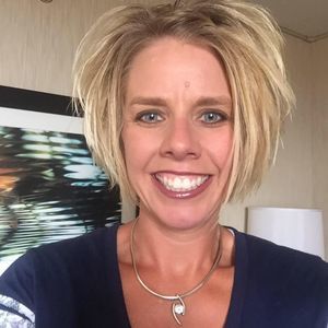 Meet your Posher, Carrie