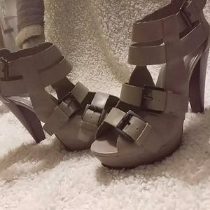 Beige heels
