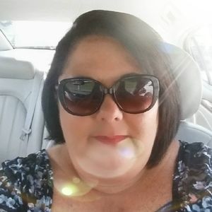 Meet your Posher, Kelli