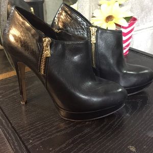 Michael kors york booties