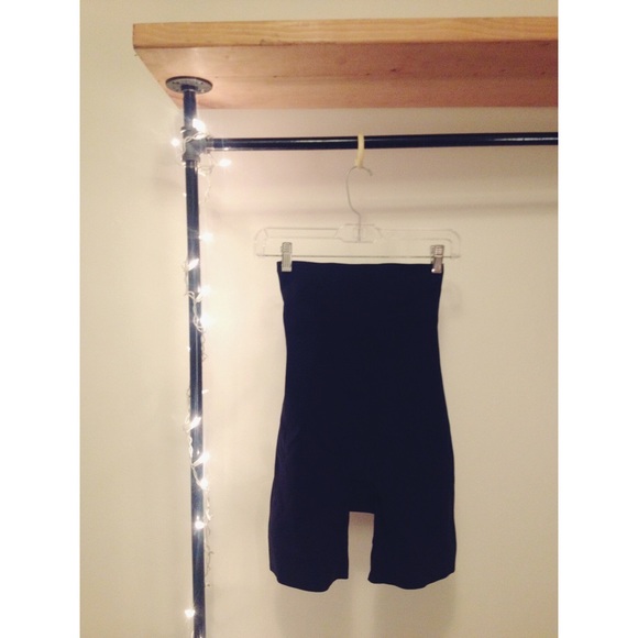 NWT Grace & Wilde Shaper