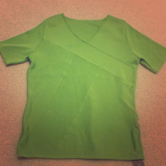 Green design top