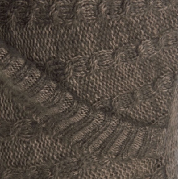 Modcloth NWOT v-neck wrap sweater - Picture 3 of 4