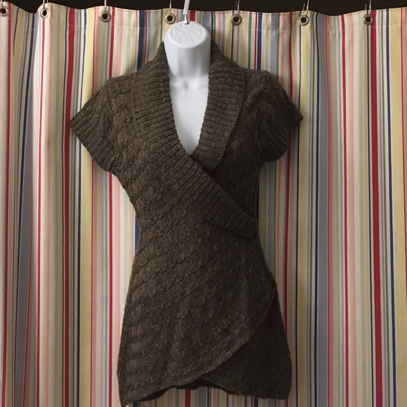 Modcloth NWOT v-neck wrap sweater - Picture 4 of 4