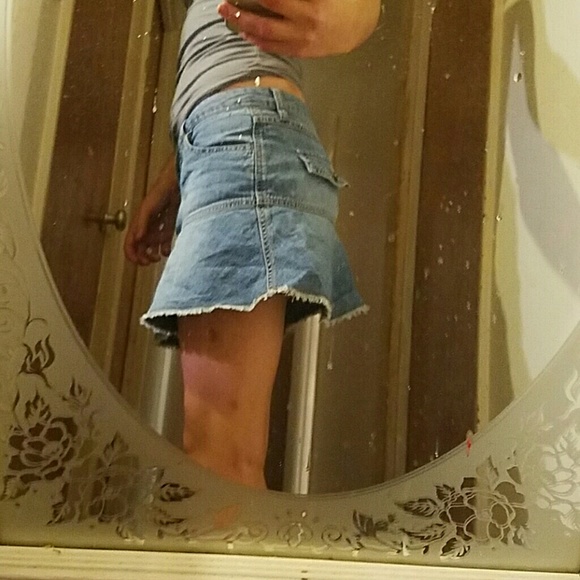 women's Jean skirt - Picture 2 of 3