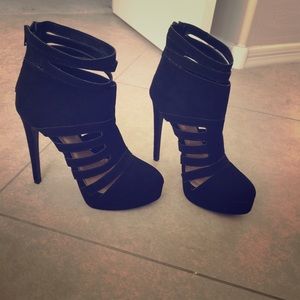Black Heel