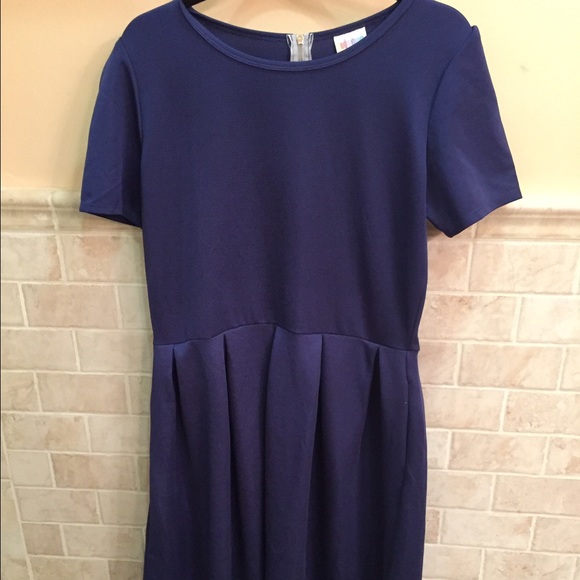 NWOT 2xl LuLaRoe dark blue Amelia pleated dress