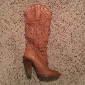 Tan leather Jessica Simpson cowboy boots