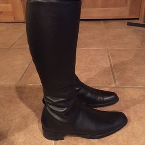 Price cut ✂️ Black leather boots