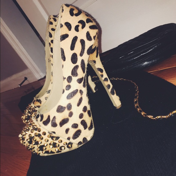 Steve Madden Ponyhair Gold Studded Stilettos - Picture 1 of 3