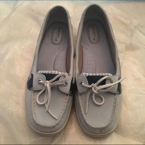 Sperry topsider