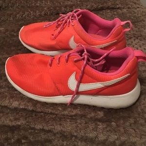 Nike Roshes