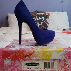 CHINESE LAUNDRY HEELS